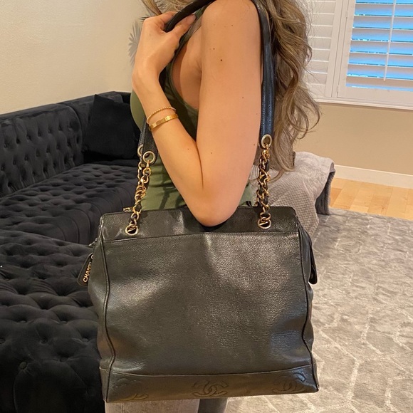 Chanel Purse 100% authentic!- Black Caviar - Picture 5 of 14